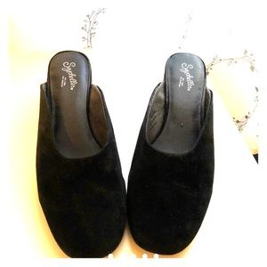 Seychelles mules black suede mules